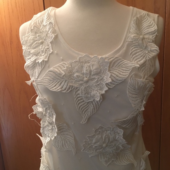 Pretty Angel White Dress S, sheer with Embroidery - Picture 11 of 11
